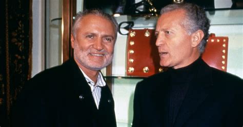 quando è morto versace|27 anni fa moriva Gianni Versace, il fratello Santo: ”Profondo .